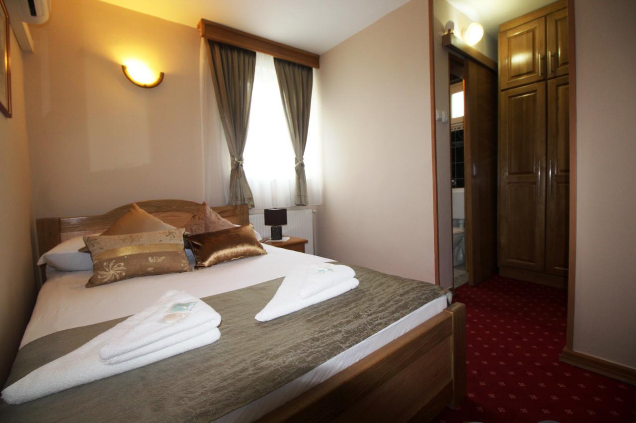 Hotel Pansion Stari Grad 3*